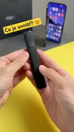 Uhodneš, co je v téhle krabičce? 🤔 Nová Motorola Razr Fold šokuje!
