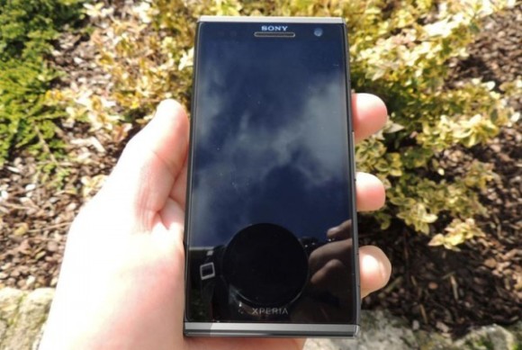 Zachycen mobil Sony Xperia Odin C650X?