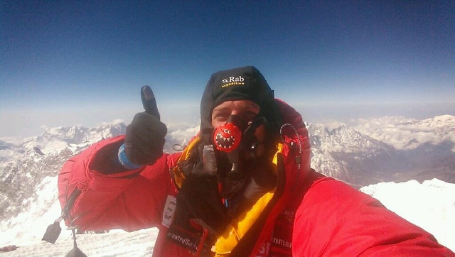 První videohovor z Everestu – posloužil HTC One [video]