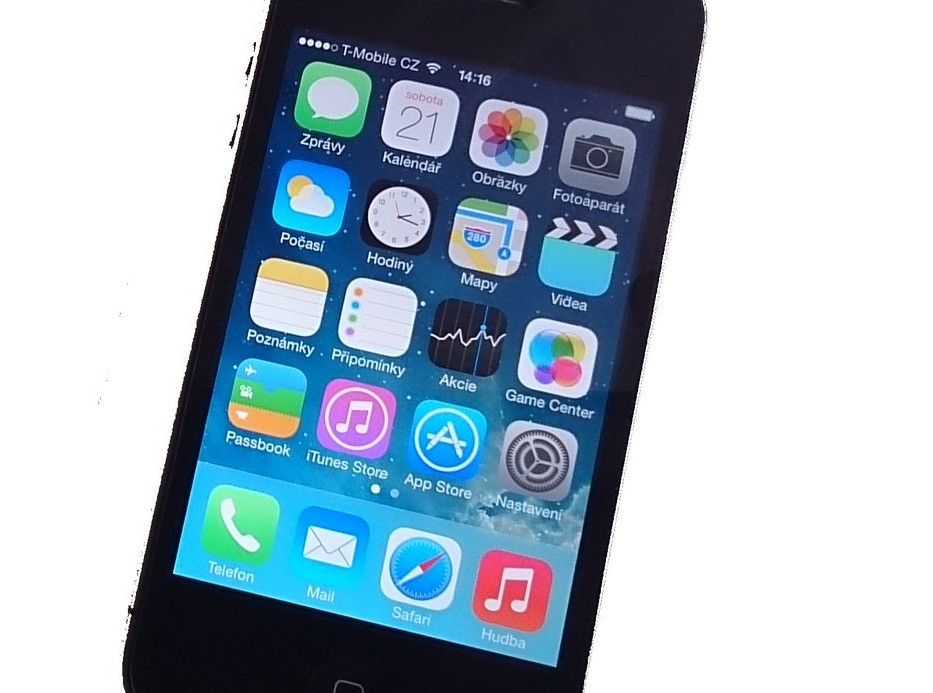 Videopohled iOS 7 na iPhonu 4
