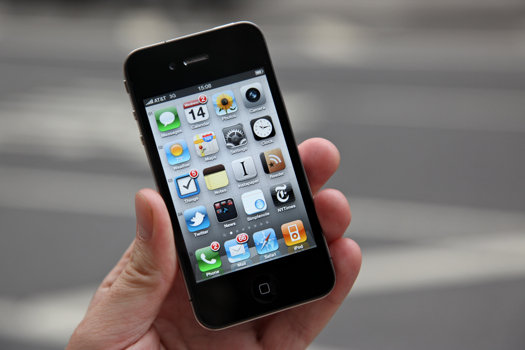 Prodej iPhonu 4 po téměř 4 letech definitivně končí