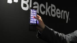 BlackBerry – zařízení se zahnutým displejem a novinka Leap