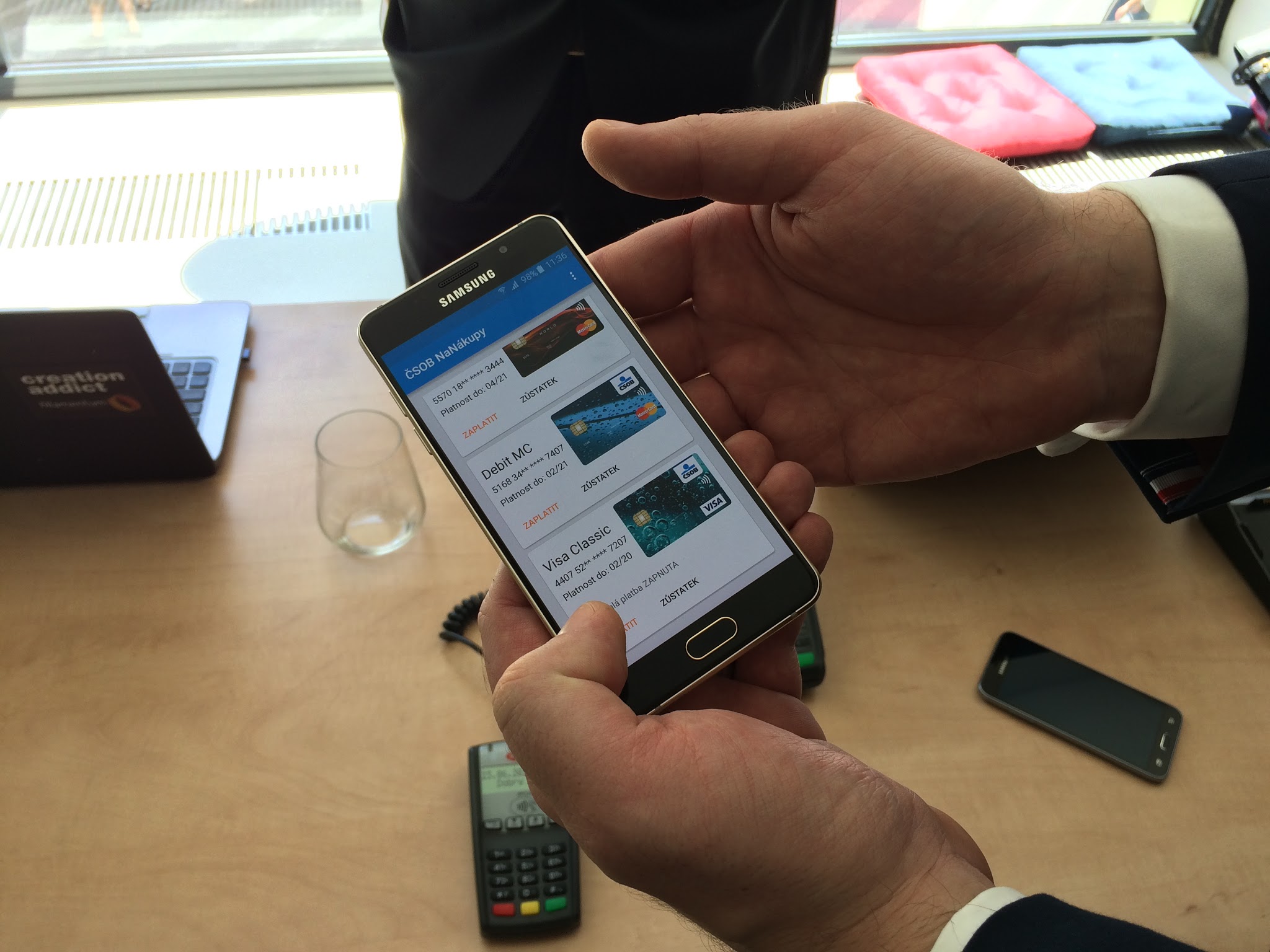 ČSOB představilo NFC platby přes jejich novou aplikaci NaNákupy