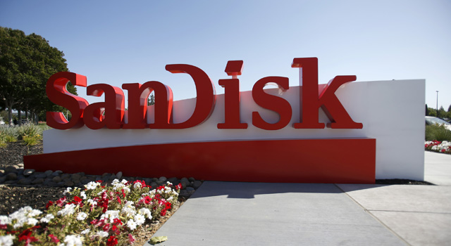 SanDisk představuje nový oboustranný flashdisk