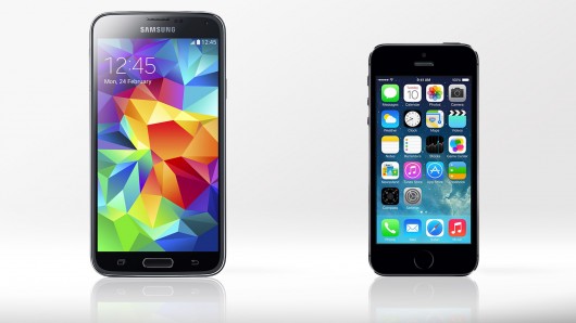 Uživatelé mění iPhone za Galaxy S5