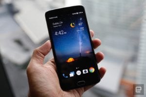 ZTE Blade V8 Pro – další model s dvěma fotoaparáty na zádech