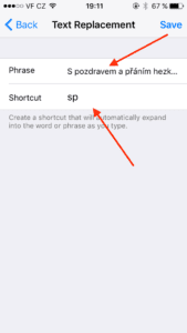 Jak si na iOS nastavit klávesové zkratky a být díky tomu efektivnější?