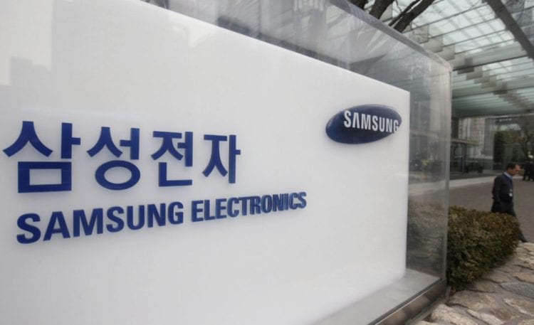 Samsung investuje 18,6 miliard dolarů do čipů a displejů