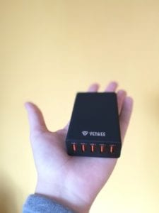 Nabíjecí stanice Yenkee až pro pět zařízení [recenze]