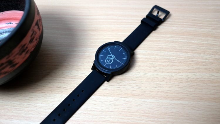 Ticwatch E – levná vstupenka do vyšší ligy [recenze]