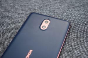 Nově v českých obchodech – OnePlus 6, Nokia 8 Sirocco, Redmi 6