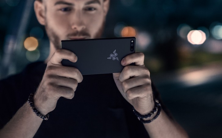 Razer Phone 2 se objevil v aplikaci Geekbench, která odhalila důležité specifikace