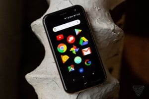 Nový Palm je malý smartphone, který vás bude držet zpátky