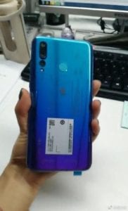 Huawei Nova 4 na nových fotkách, představí se 17. prosince [aktualizováno]