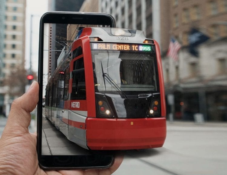 Na trh přichází nový výrobce telefonů ROKiT