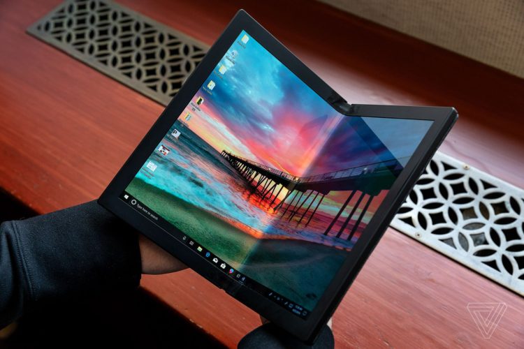 Lenovo ThinkPad X1 Foldable PC je první ohebný notebook na světě