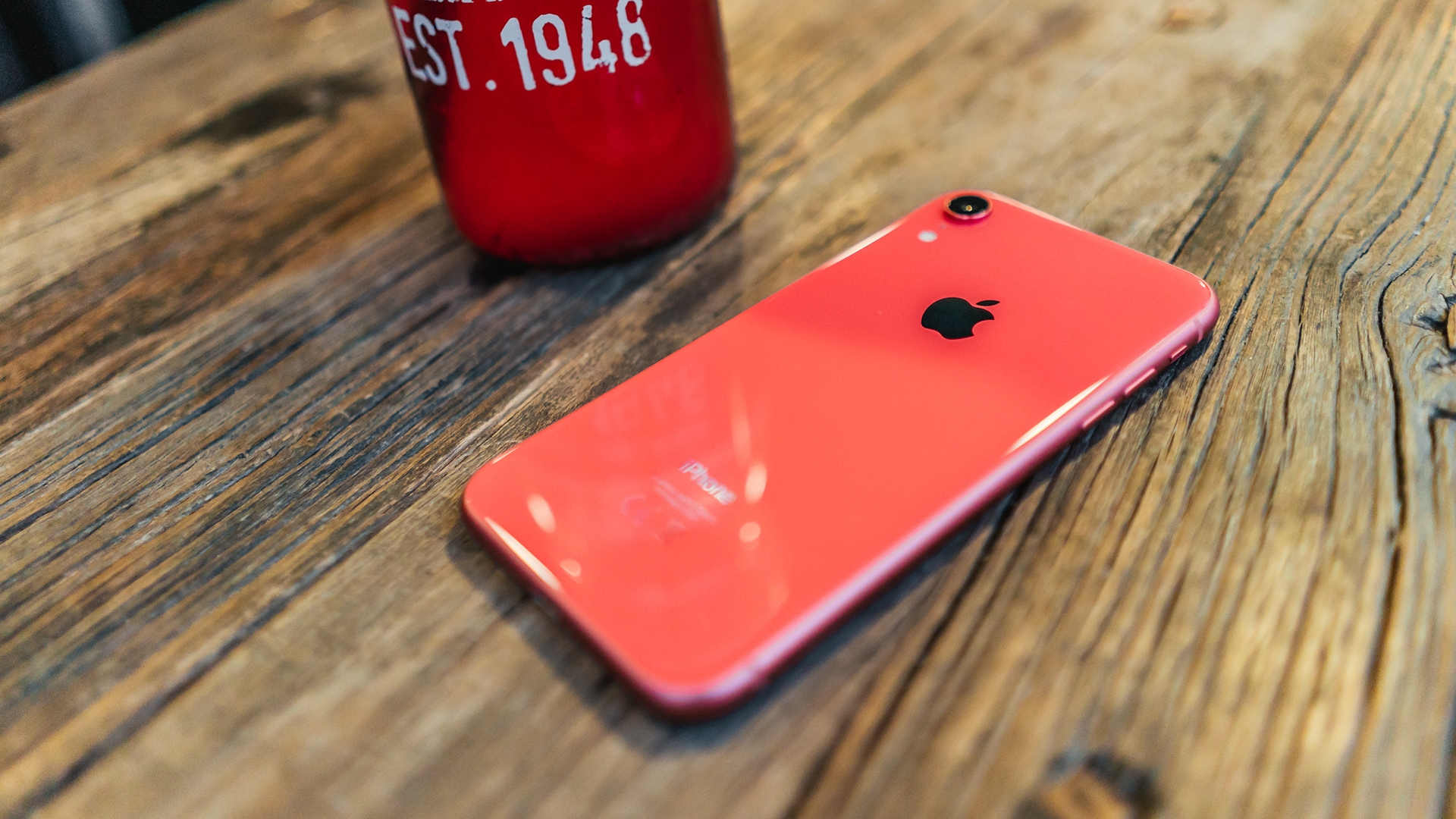 iPhone SE 4 možná čeká roční pauza