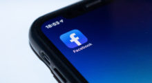 Facebook vydal speciálního kecálka pro Apple Watch