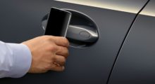 Apple prý pracuje s BMW na odemykání aut iPhonem pomocí U1 čipu