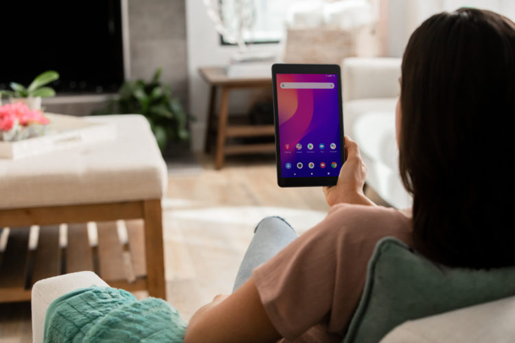 Alcatel oznámil cenově dostupný tablet Joy Tab 2