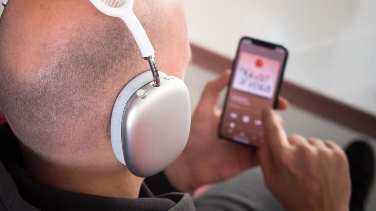 Uživatelé Androidu si nyní mohou v Apple Music vychutnat bezztrátový a prostorový poslech