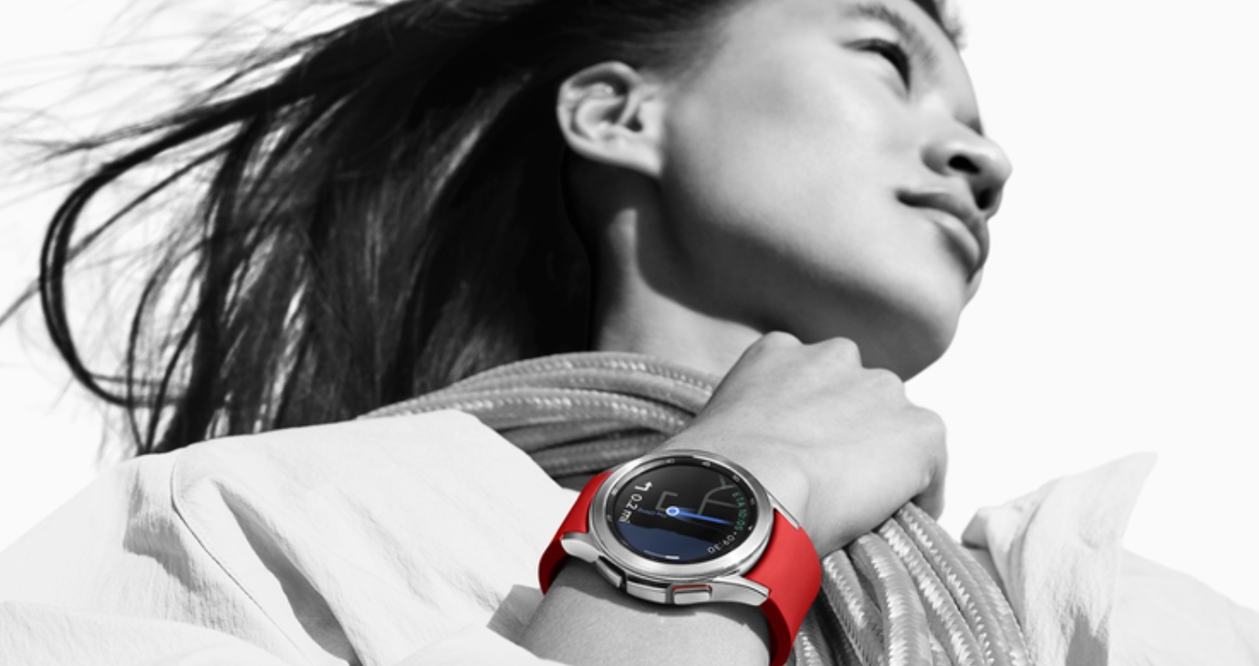 Wear OS si vylepšil tržní podíl díky úspěšnému prodeji hodinek Galaxy Watch 4