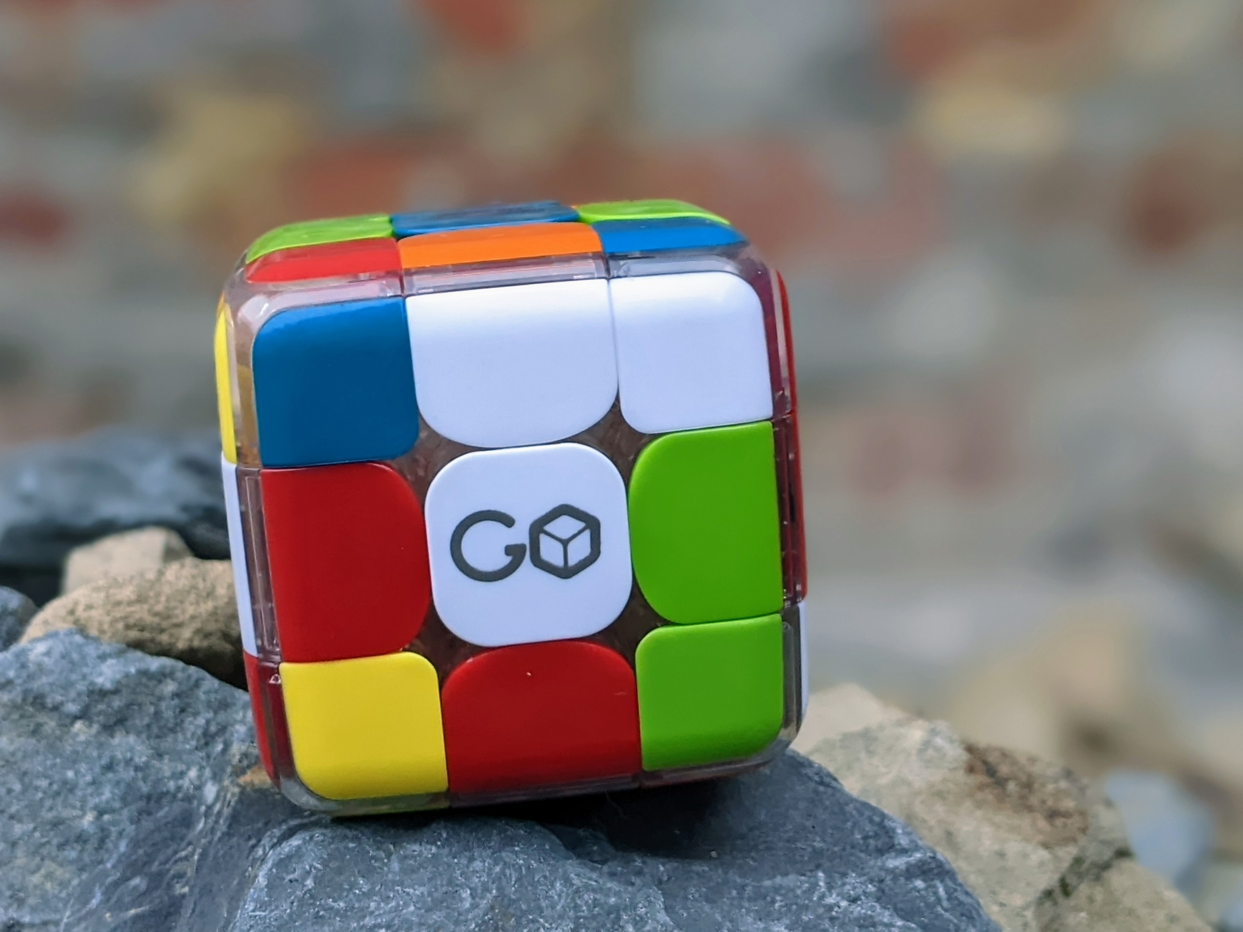 GoCube – chytrá Rubikova kostka, díky které opakovaně budete nadšením bez sebe [recenze]