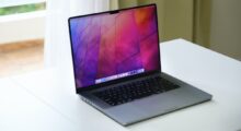 Upgradovat ze starého MacBooku na nový se teď vyplatí, ušetříte tisíce korun [komerční článek]