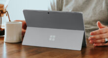 Microsoft Surface je do zítra extra výhodný, dostanete klávesnici i myš zdarma [komerční článek]