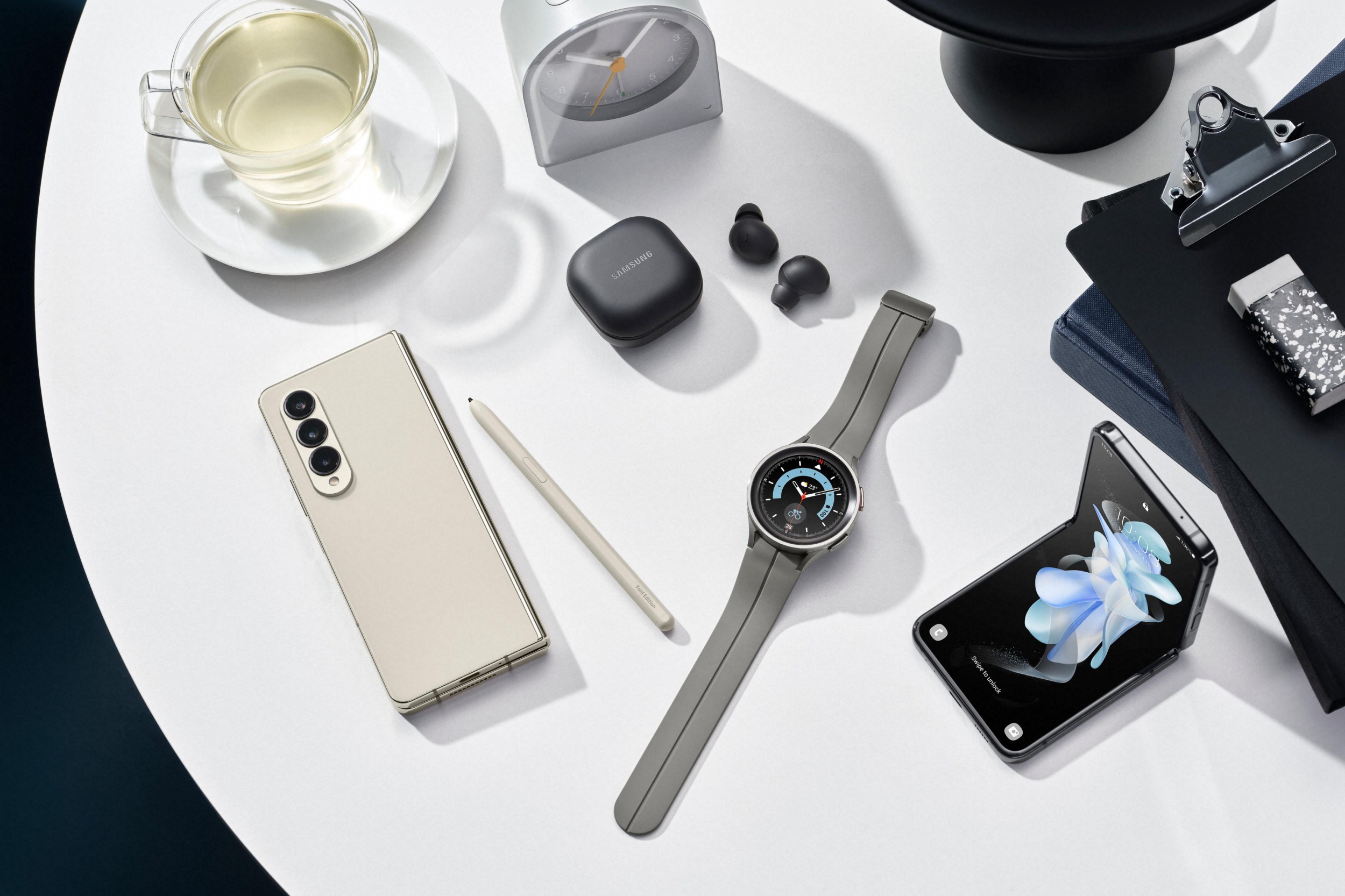 Samsung představil Fold4, Flip4, Watch5, Watch5 Pro a Buds2 Pro