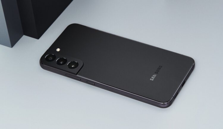 Samsung Galaxy S22 black 1920x1111x