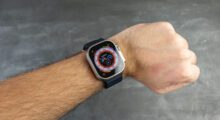 Apple Watch Ultra 4 by měly příjít s kompletním redesignem a pokročilým měřením tlaku