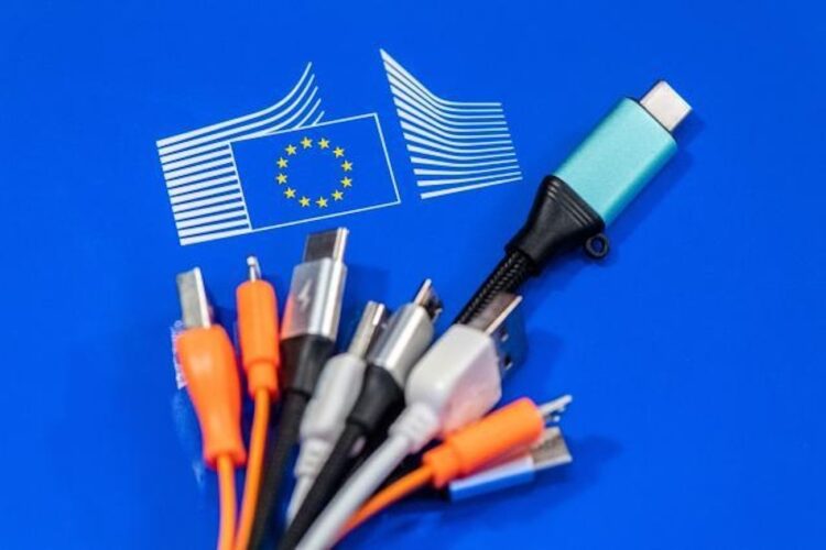 Konec roku 2024 oficiálně přináší povinnost USB-C v EU