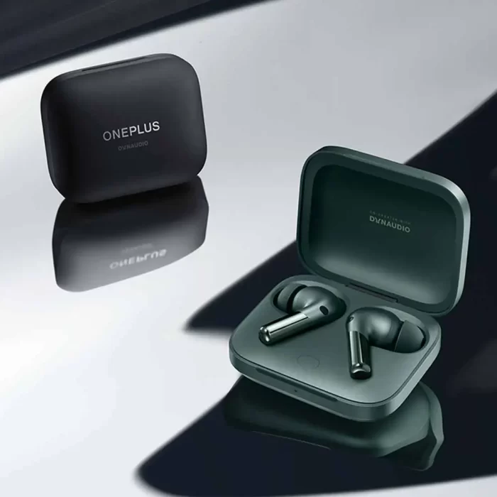 OnePlus Buds Pro 2 in green and black 1000x1000x