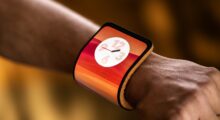 Motorola ukázala koncept ohebného telefonu na ruku [video]