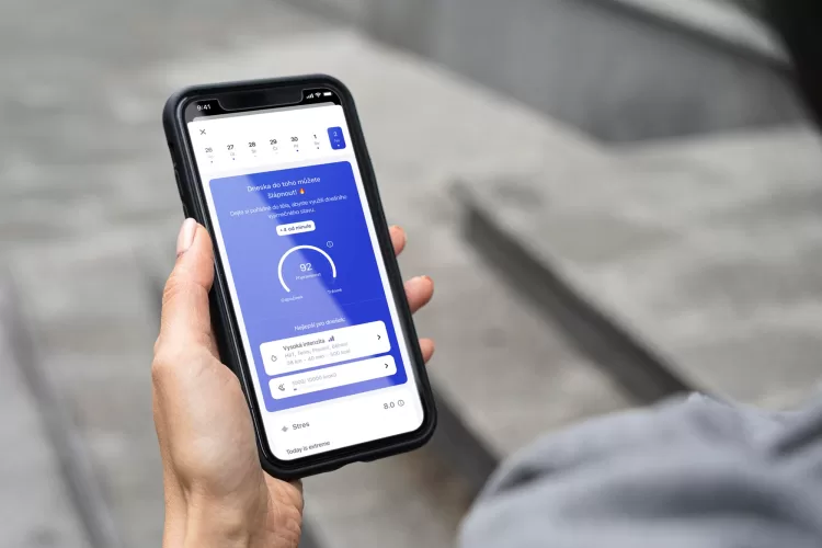 Elonga mockup 06 2000x1333x