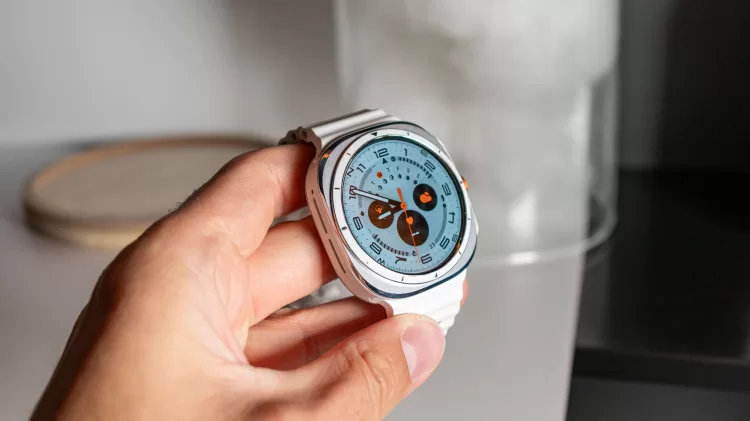 Galaxy Watch Ultra 11 5934x3331x