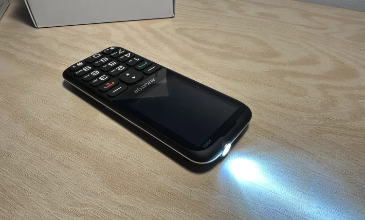 aligator2 2390x1440x