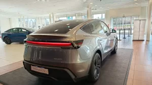 redmi note14 tesla 4000x2256x