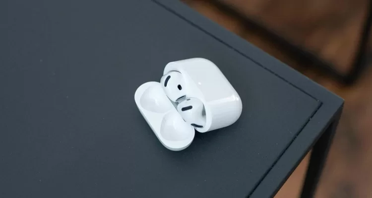 Valentýn je tady. Udělejte radost AirPods za super cenu