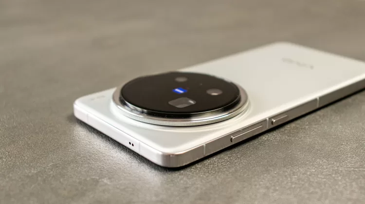 Vivo X200 Pro 3 6000x3368x