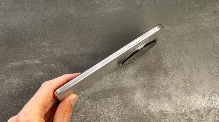 Vivo X200 Pro 7 6000x3368x