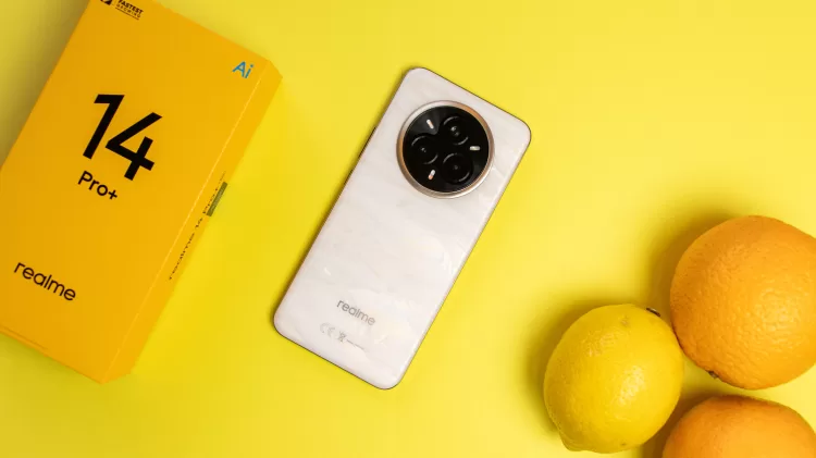 realme 14 Pro Plus 6 6000x3368x