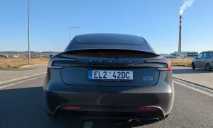 tesla m3p kufr (2) 3436x2076x