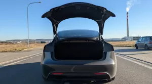 tesla m3p kufr (3) 3655x2026x