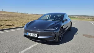 tesla model3p exterier (1) 4000x2252x