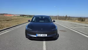 tesla model3p exterier (6) 4000x2252x