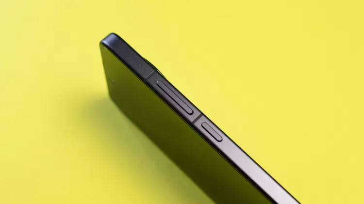 Poco F7 Pro 6 6000x3368x