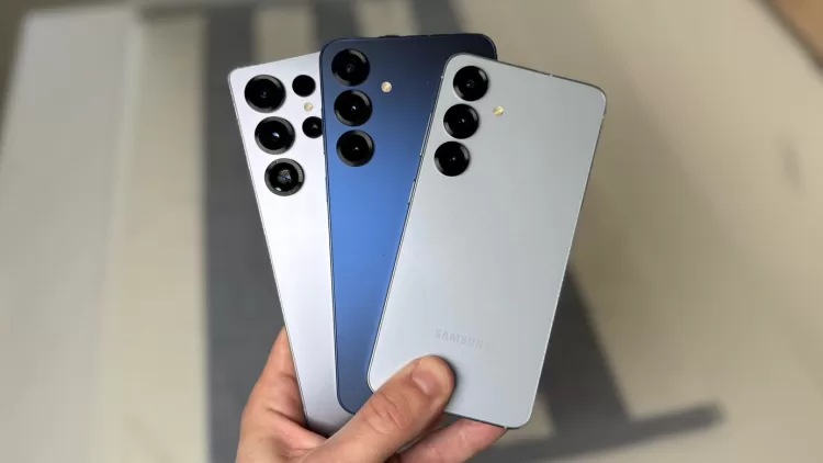 Obsah obrázku interiér, držení, ovládání, osobaObsah vygenerovaný umělou inteligencí může být nesprávný.