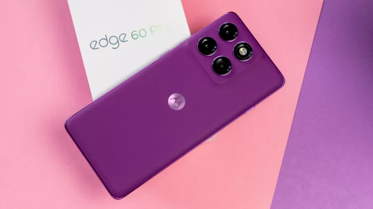 Motorola Edge 60 Pro 11 6000x3368x